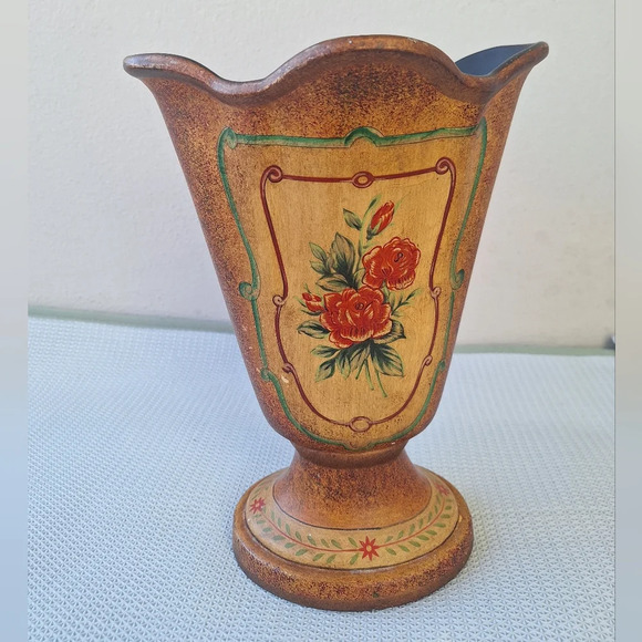 Large Georgian Style Vase 11" T Floral Motif - Picture 1 of 8